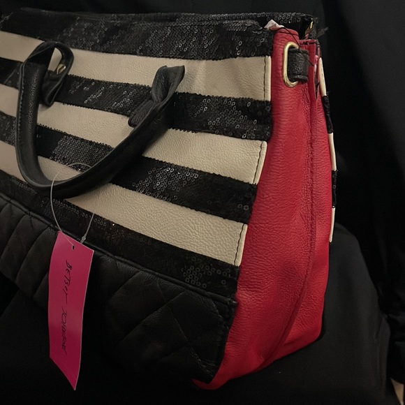 Betsey Johnson Satchel - Picture 3 of 6